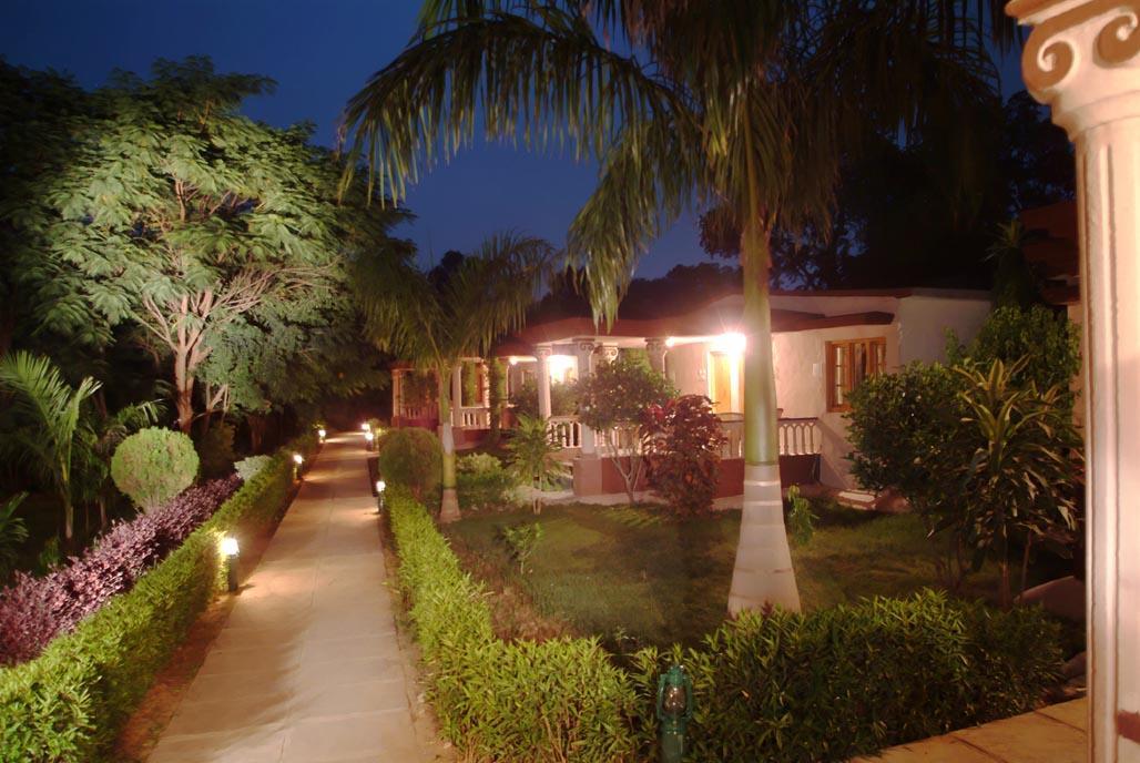 Tiger'S Den Resort Bandhavgarh National Park Dış mekan fotoğraf