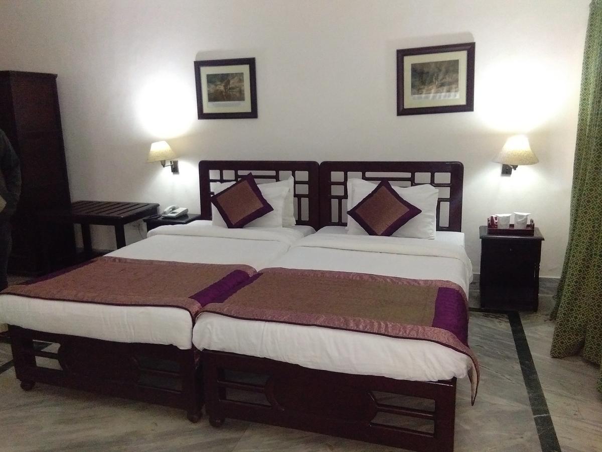 Tiger'S Den Resort Bandhavgarh National Park Oda fotoğraf